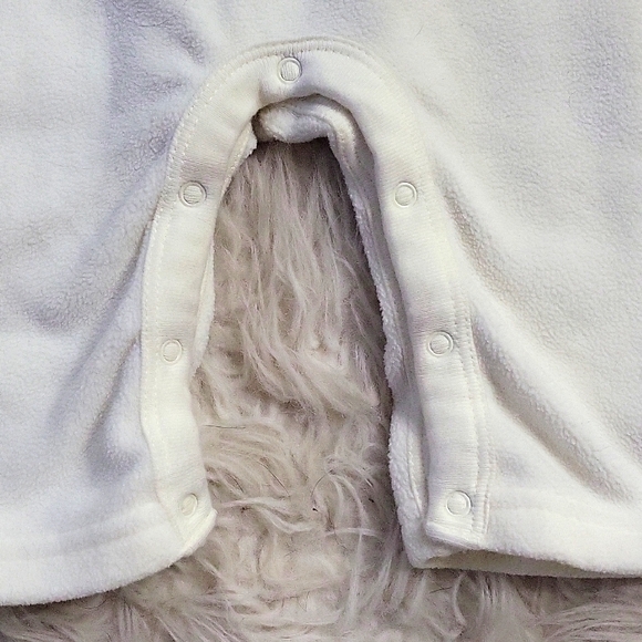 CHRISTMAS OLD NAVY Baby "peace" unisex fleece pajamas size 3-6 months - Picture 3 of 6